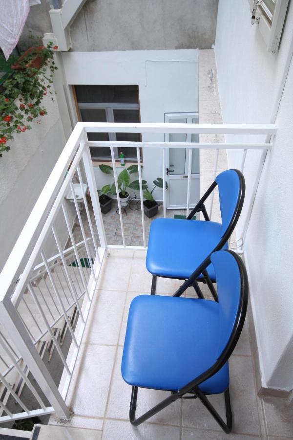Apartments By The Sea Podgora, Makarska - 6713 Exterior photo